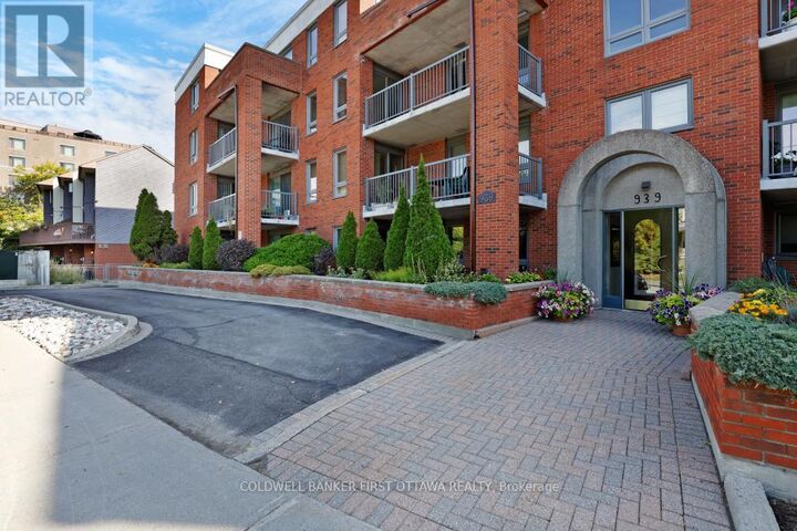 Property Photo:  939 North River Road 303  ON K1K 3V2 