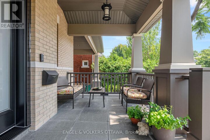 Photo de la propriété: 37 Clarendon Avenue ON K1Y 0P3