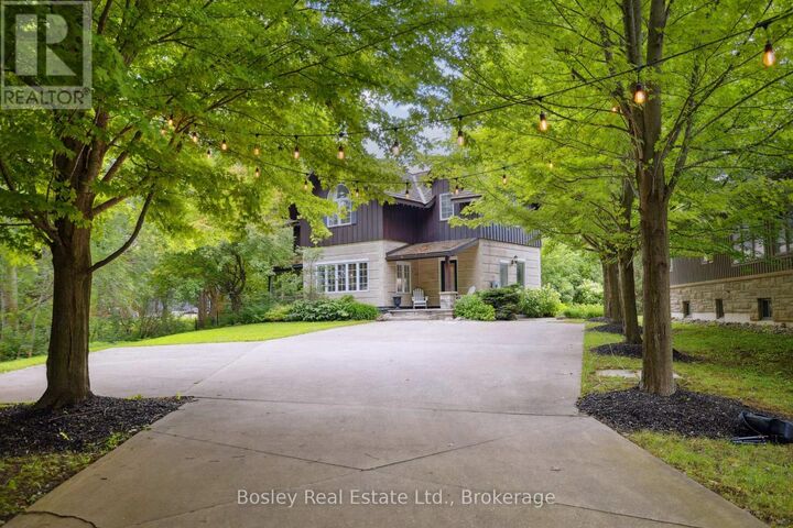 Property Photo: 118 Heritage Drive ON L9Y 0M6