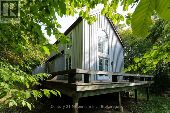 6 Cerberus Trail  Clearview (Devil's Glen) ON L0M 1L0 photo