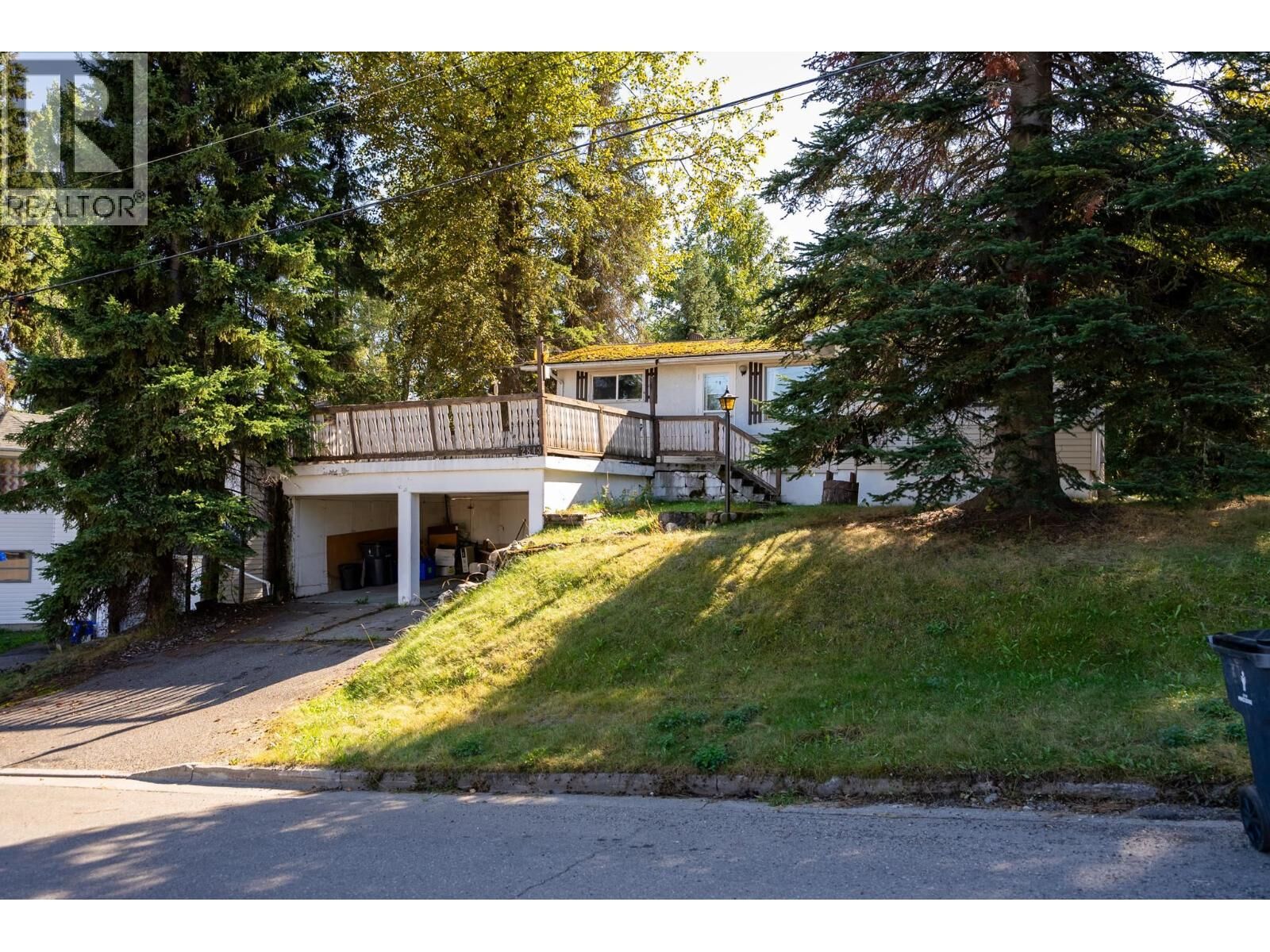 Photo de la propriété:  2843 Gogolin Road  BC V2N 1N3 
