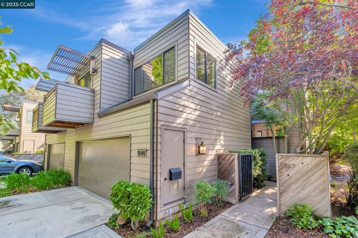 Property Photo:  1949 Highridge Ct  CA 94597 