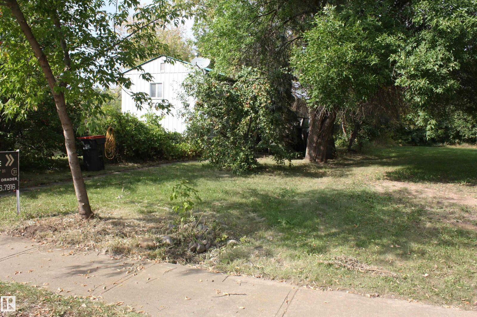 Photo de la propriété:  5014 49 Avenue  AB T0A 0Z0 