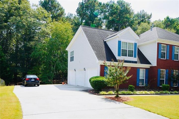Property Photo: 3765 Brushy Wood Drive GA 30052