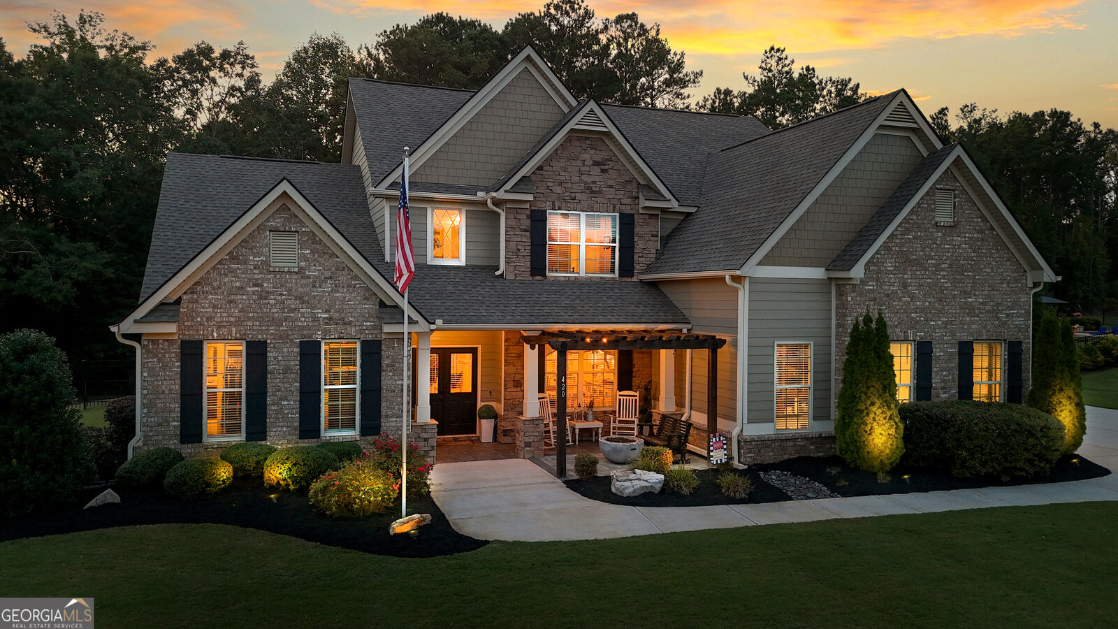 Property Photo:  420 Warren Way  GA 30252 