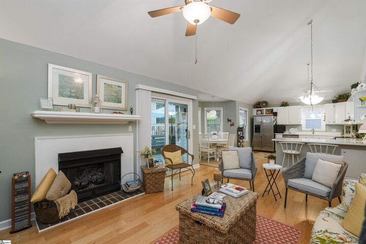 Property Photo:  23 Woodbine Court  SC 29307 