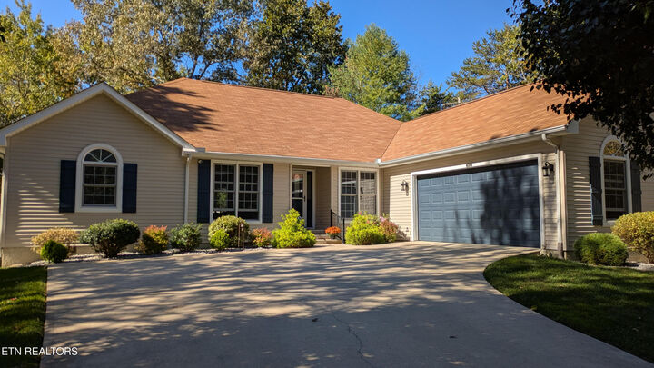 610 Westchester Drive  Crossville TN 38558 photo