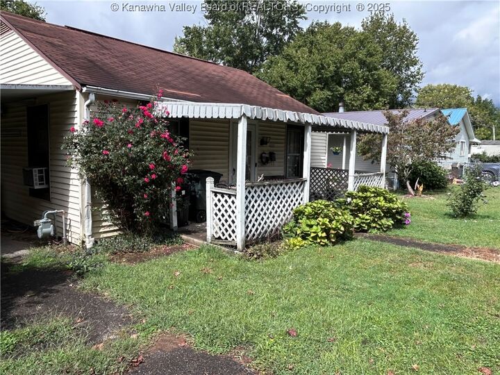 Property Photo: 5223 Raven Drive WV 25306