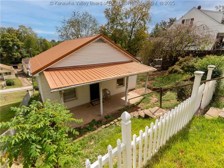 Property Photo: 544 Burlew Drive WV 25302
