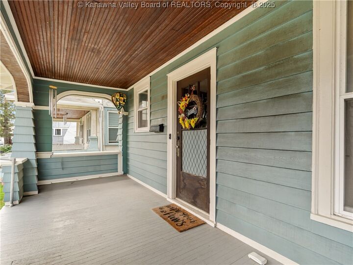 Property Photo:  1565 Jackson Street  WV 25311 