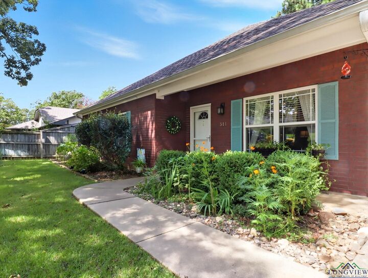 Property Photo: 511 Richfield St TX 75605
