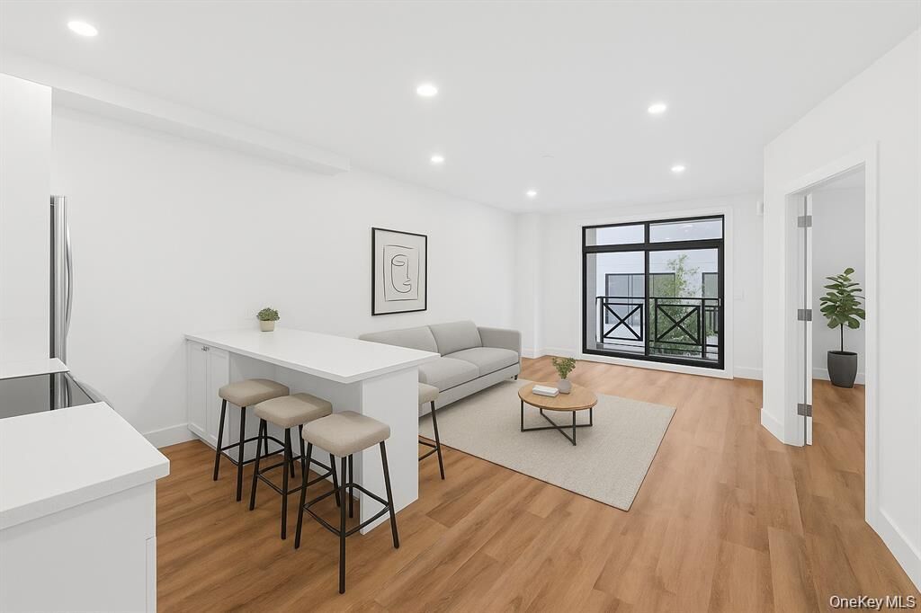 Property Photo:  199 E Post Road 301  NY 10601 