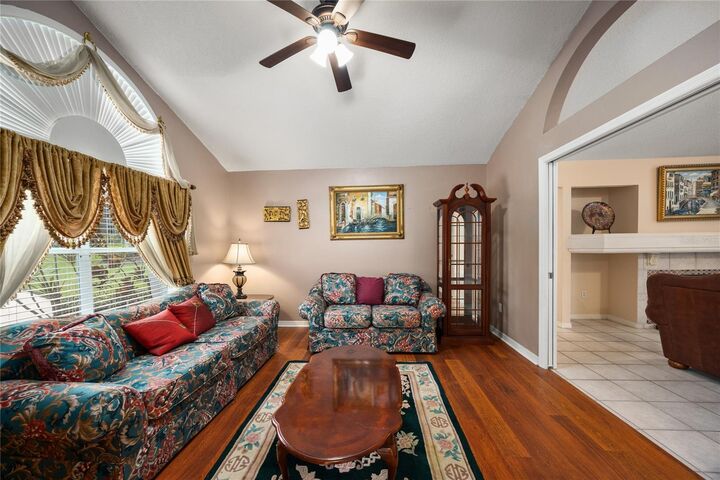 Property Photo: 1816 Seneca Boulevard FL 32708