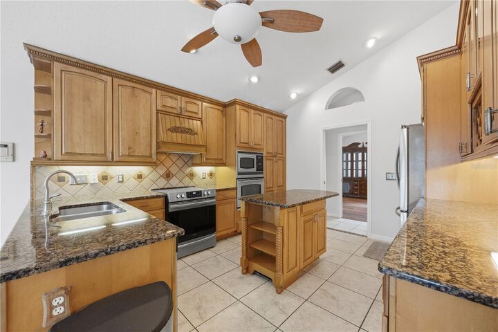 Property Photo:  1816 Seneca Boulevard  FL 32708 