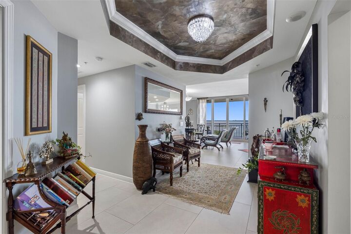 Property Photo:  5823 Bowen Daniel Drive 1405  FL 33616 