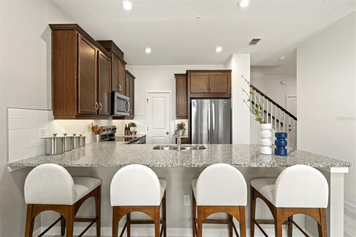 Property Photo: 9956 Red Canoe Alley FL 32832