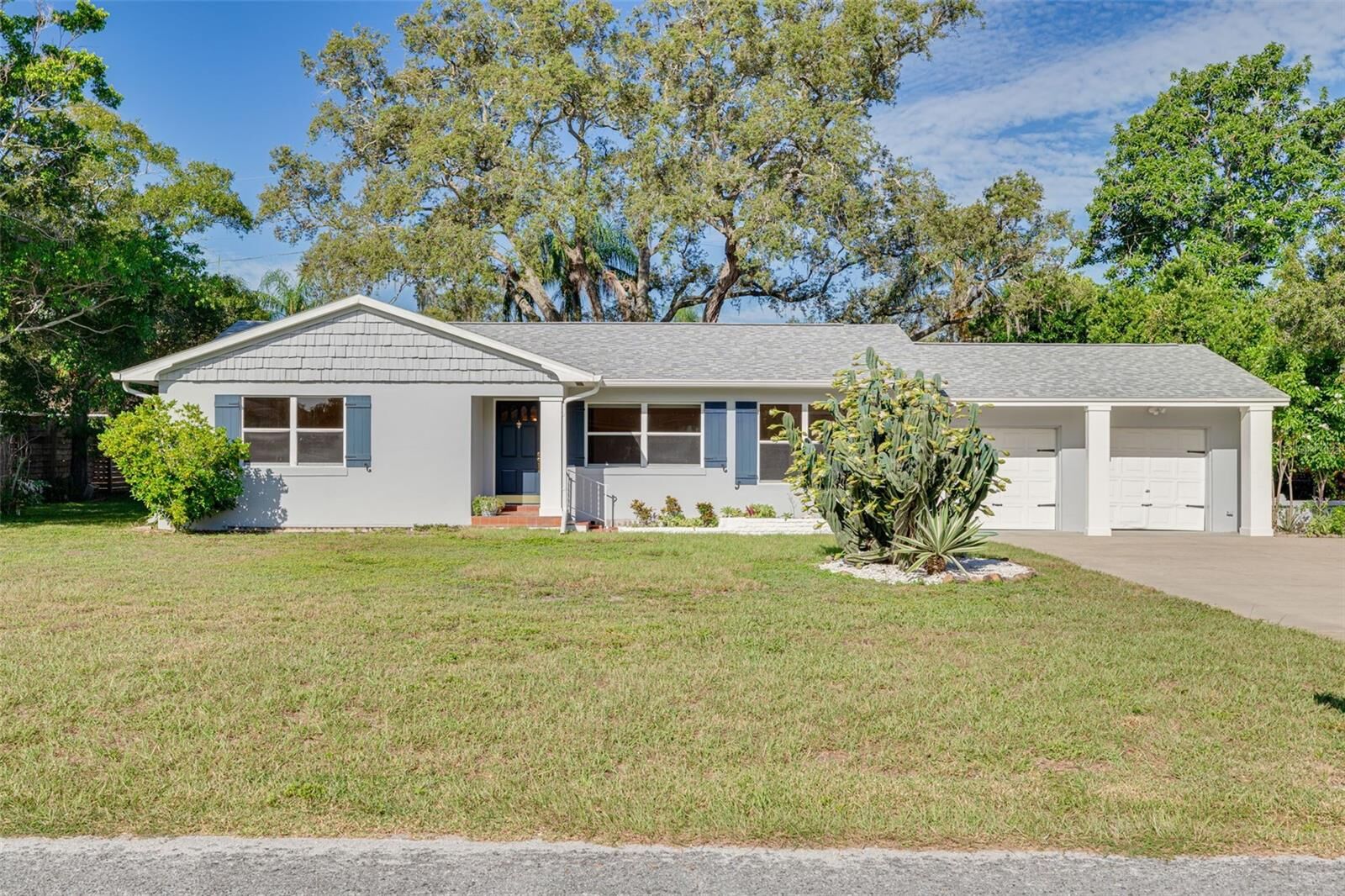Property Photo:  414 Baker Avenue  FL 33755 