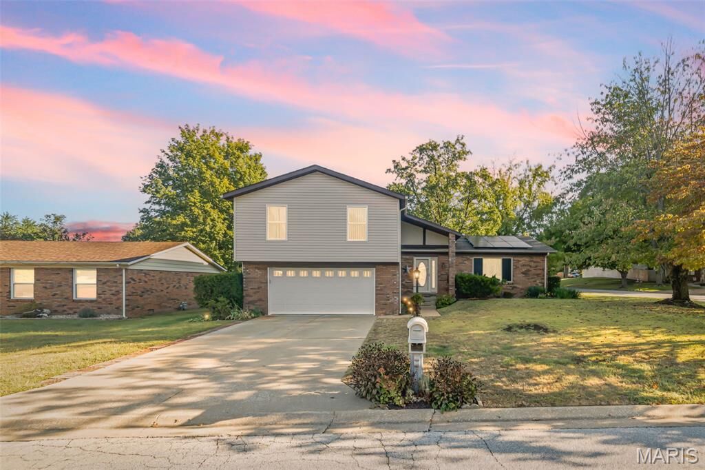 Property Photo:  2237 Monterey Drive  IL 62221 