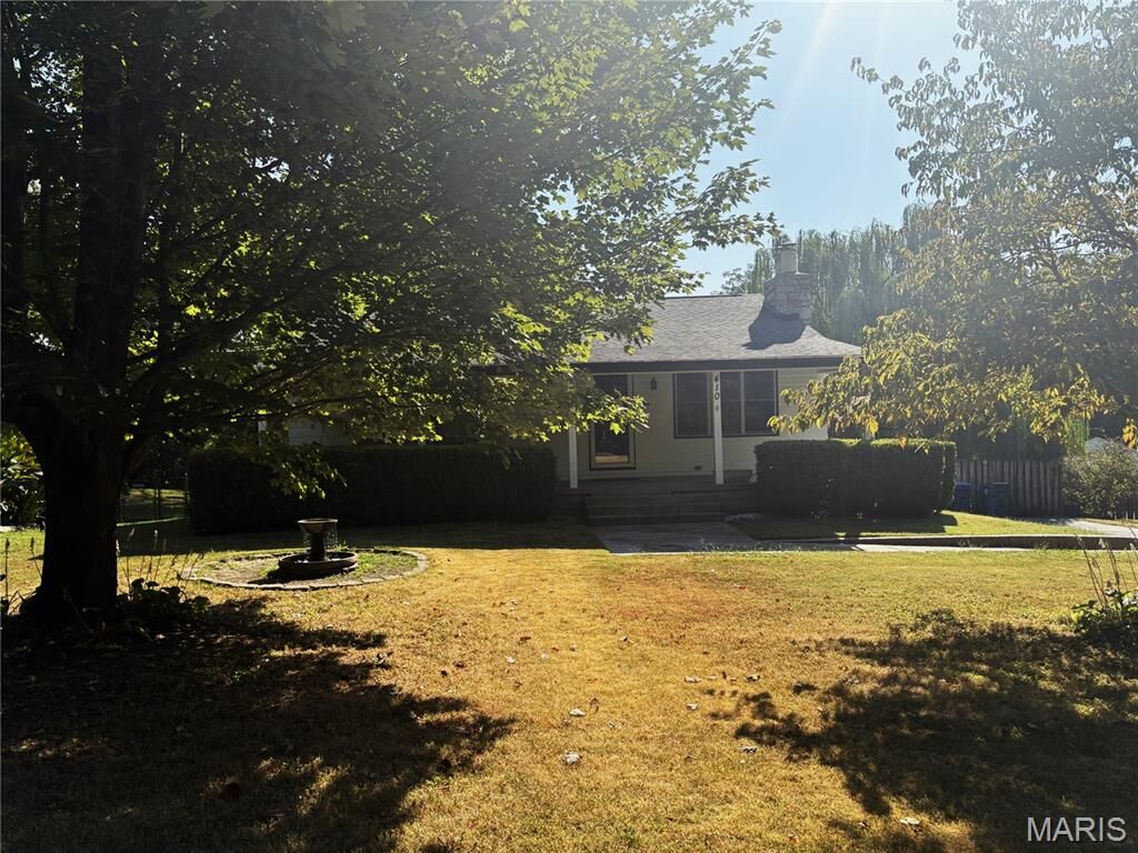 Property Photo:  410 Argent Avenue  MO 63135 