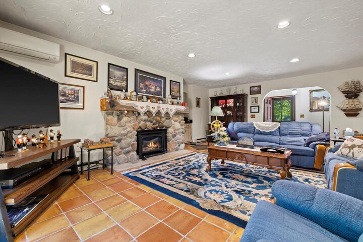 Property Photo:  N9162 Woodridge Ct  WI 53120 