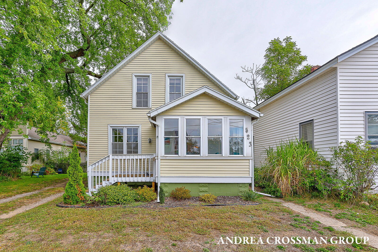 Property Photo: 523 Fulton Avenue MI 49417