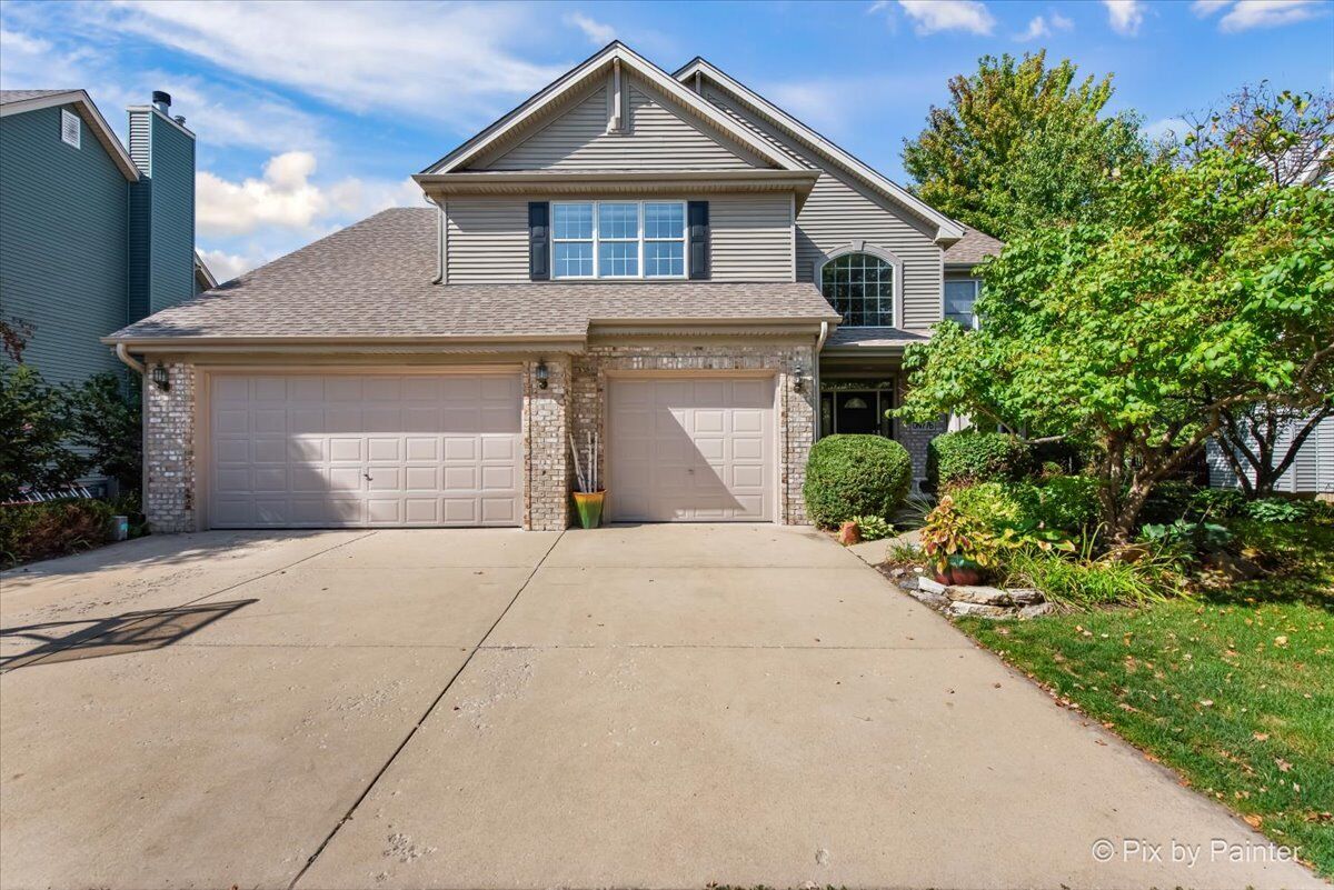 Property Photo: 0N776 W Curtis Square IL 60134