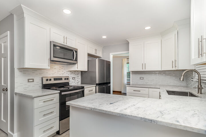Property Photo:  30W359 Wiant Road  IL 60185 