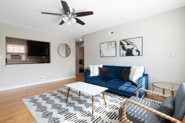 Property Photo: 136 Ridge Avenue 2 IL 60202
