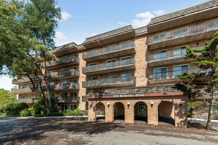 Property Photo:  512 Redondo Drive 512  IL 60516 