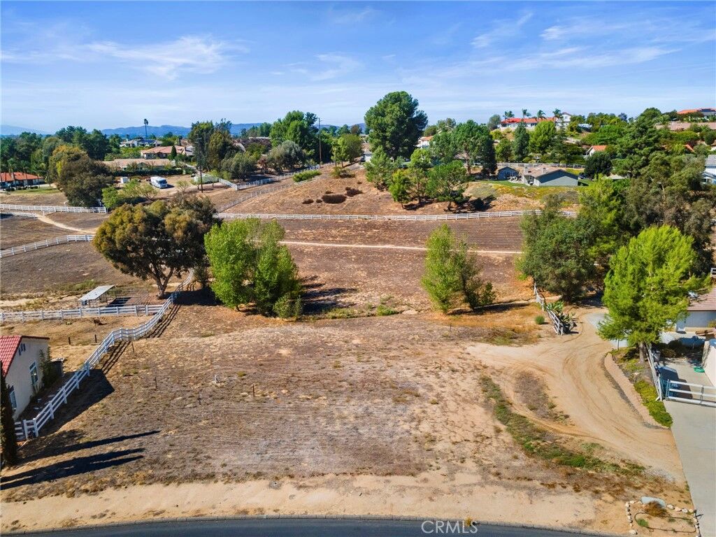Property Photo: 30770 Avenida Buena Suerte CA 92591