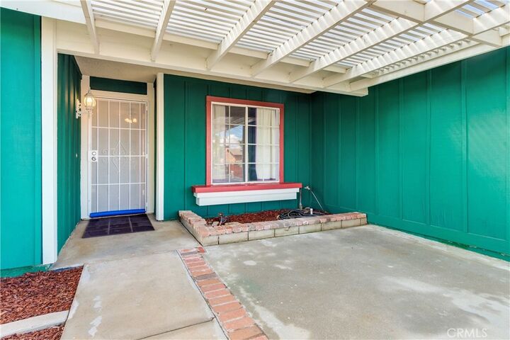 Property Photo: 31581 Contour CA 92567