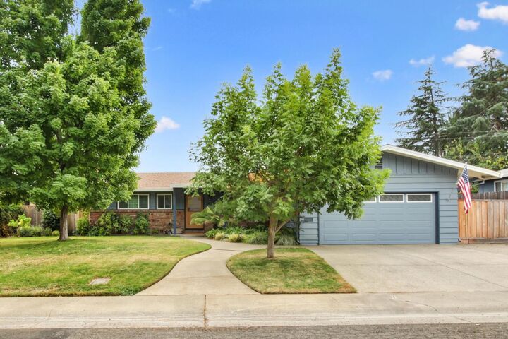 2016 Santa Lucia Way  Carmichael CA 95608 photo