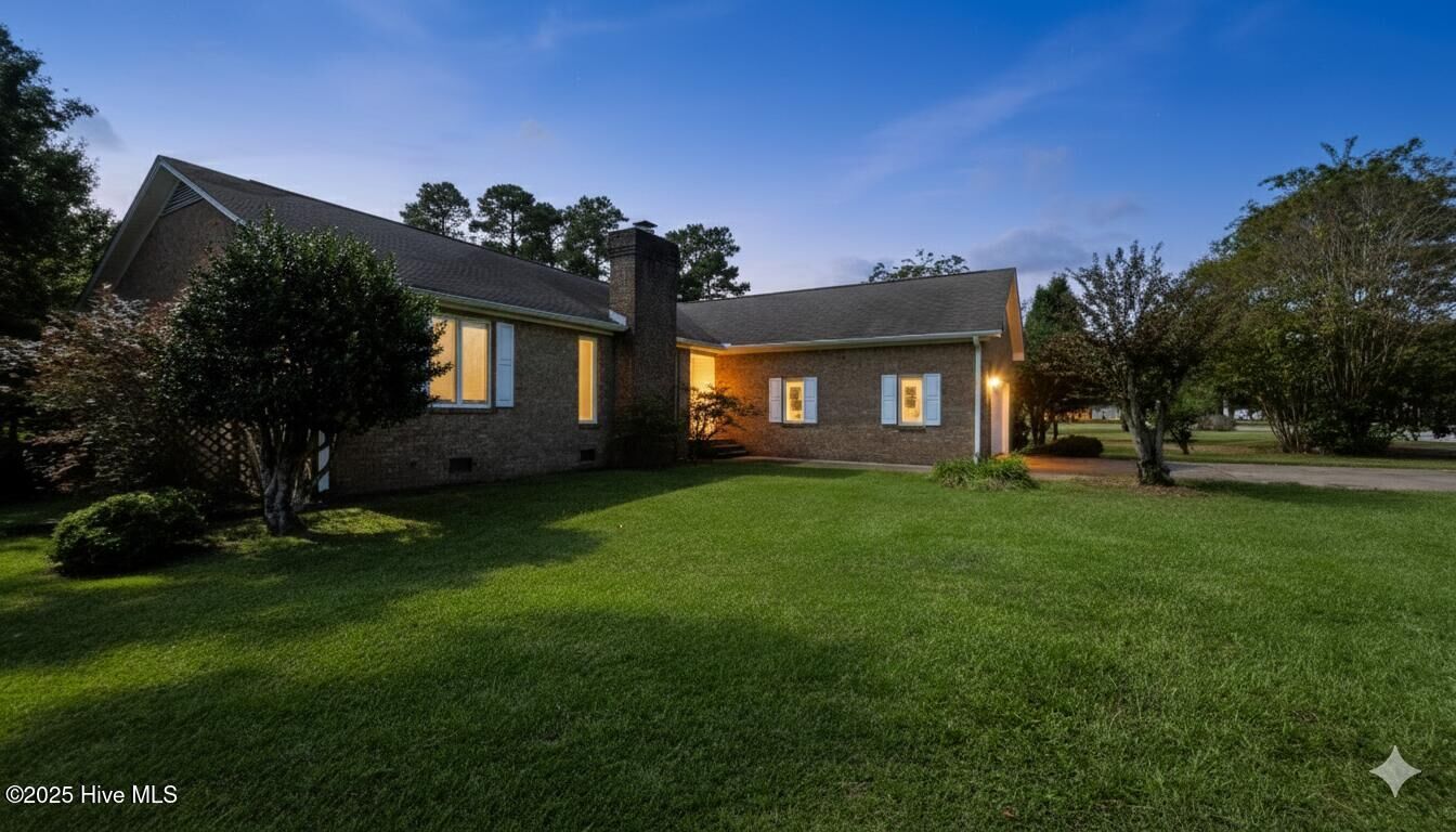 Property Photo:  812 Pelican Drive  NC 28560 