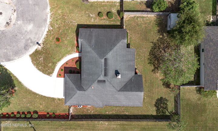 Property Photo: 2031 Canyon Rim Place FL 32068