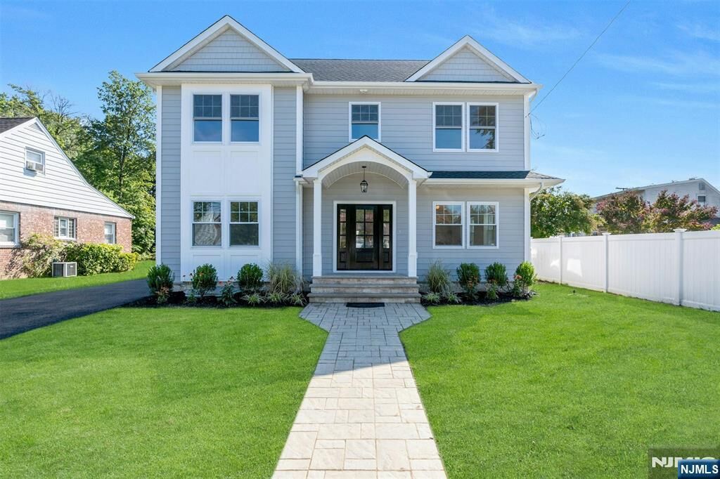 Property Photo:  204 Woodland Road  NJ 07646 