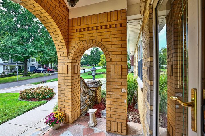 Property Photo: 5 Marys Court KY 41042