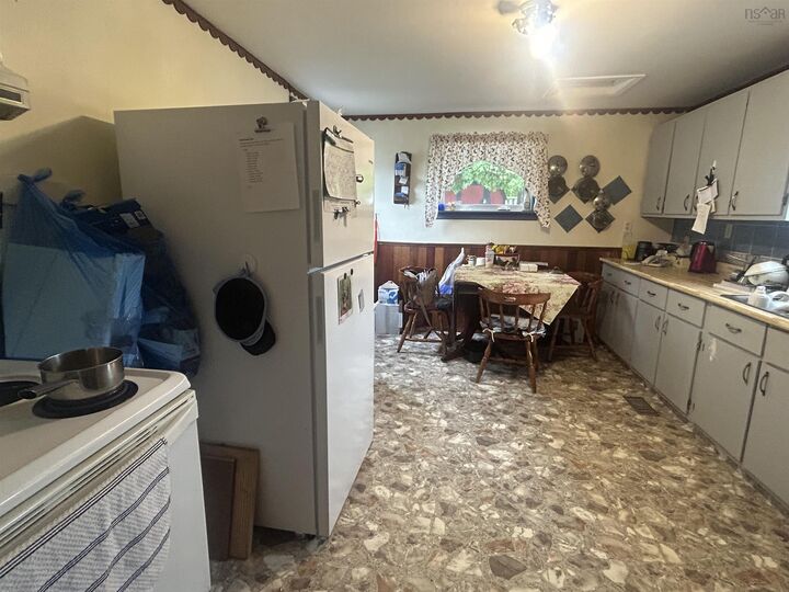 Property Photo:  78 High Street  NS B0K 1X1 