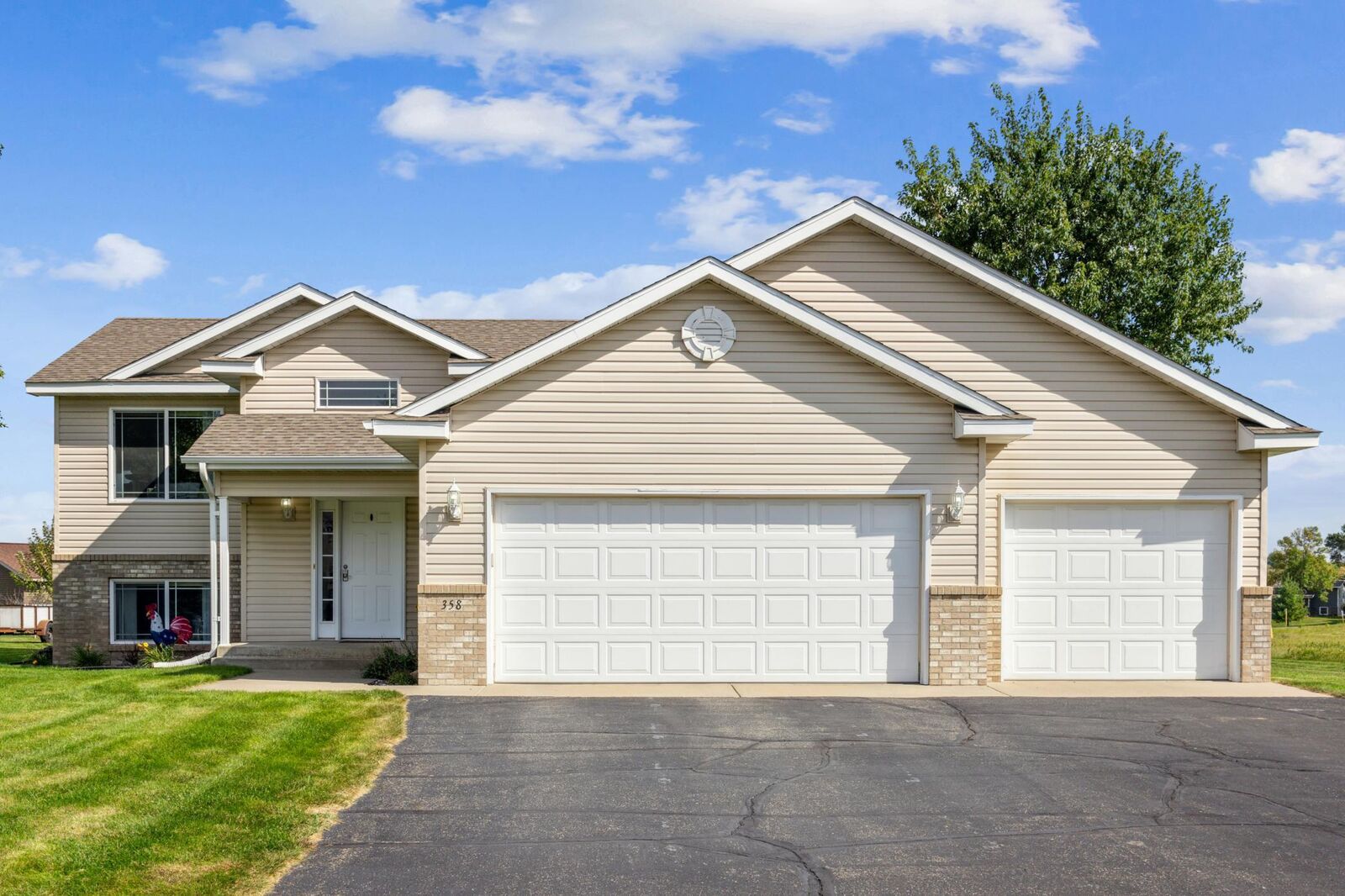 Property Photo:  358 4th Avenue SE  MN 56374 