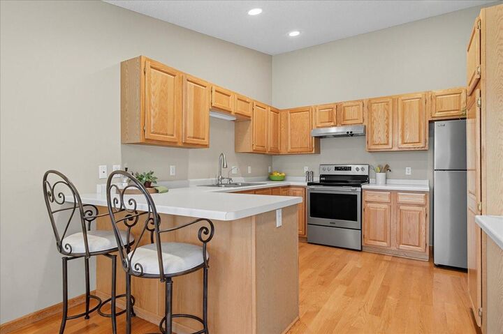 Property Photo:  2004 Lincoln Street S  MN 55057 