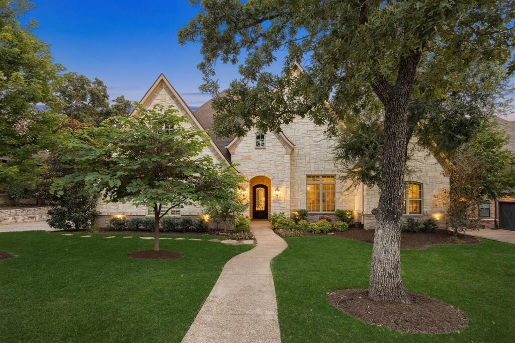 Property Photo: 6 Stephens Court TX 76262