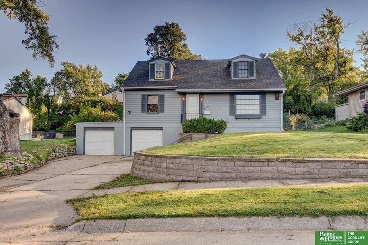 1629 Post Drive  Omaha NE 68114 photo