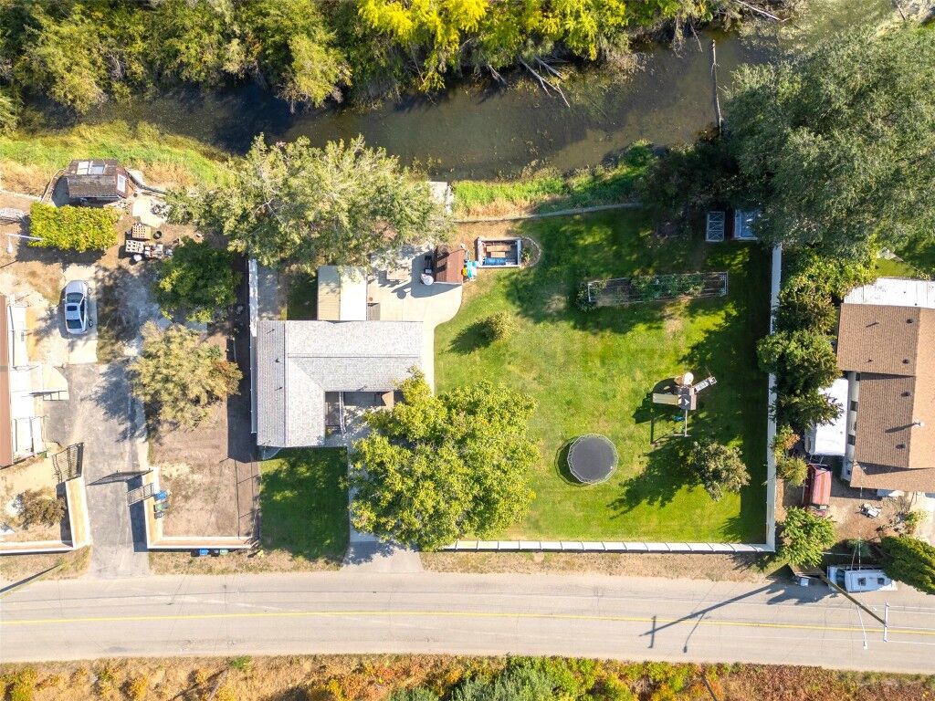 Photo de la propriété:  5747 Sawmill Road  BC V0H 1T0 