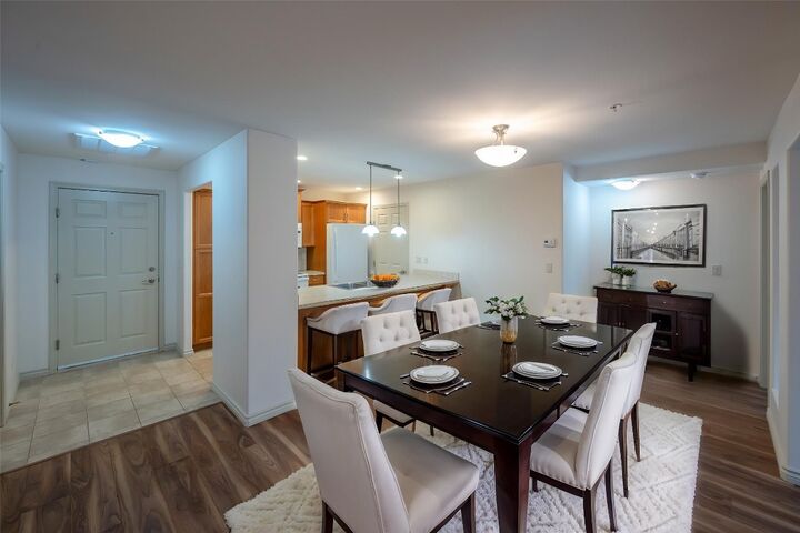 Photo de la propriété:  2125 Atkinson Street 603  BC V2A 9E6 