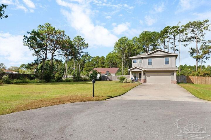 Property Photo:  2519 Lovewood Dr  FL 32566 