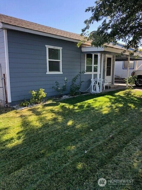 Property Photo: 808 S Adams Avenue WA 98857