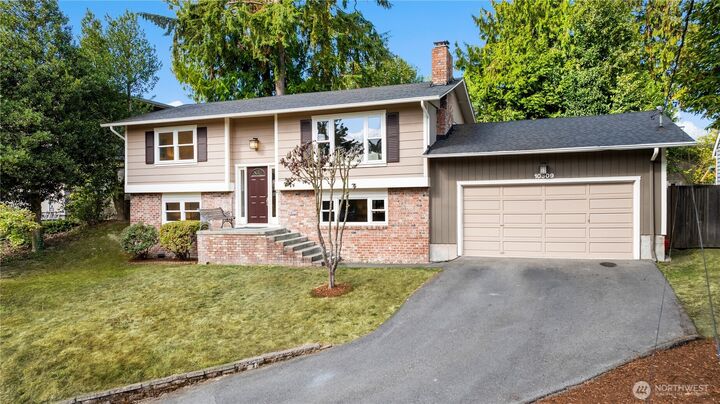 Property Photo:  10309  Mary Avenue NW  WA 98177 