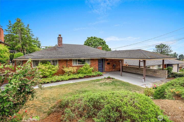 Property Photo:  4009 SW Trenton Street  WA 98136 