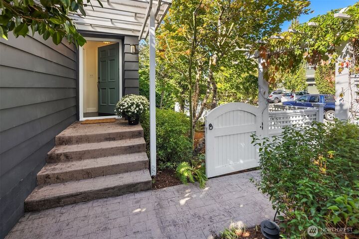 Property Photo: 4317 37th Avenue NE WA 98105