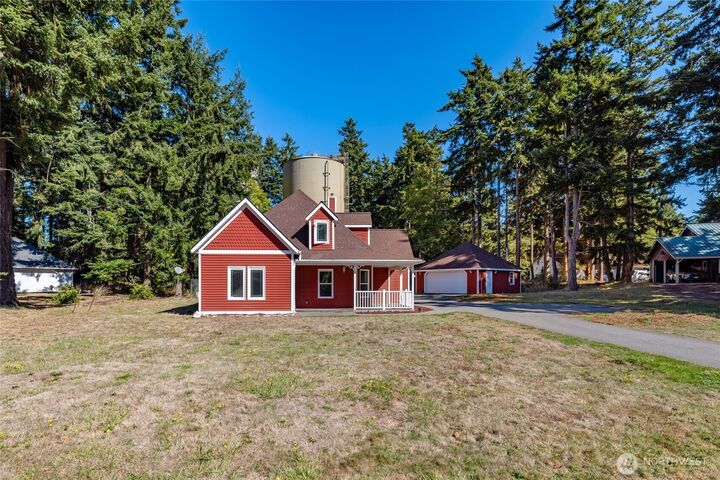 Property Photo:  1003 NE Summit Loop  WA 98239 
