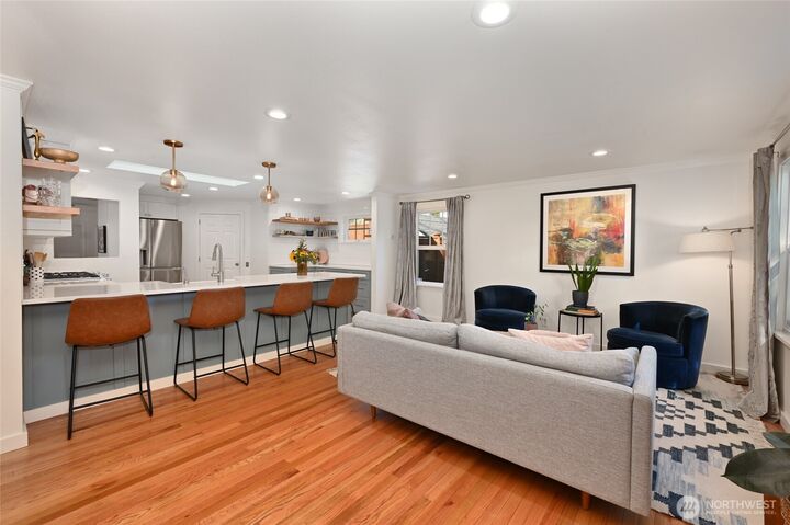 Property Photo:  4537  49th Avenue SW  WA 98116 